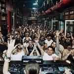 La Biblioteca (CLUB)