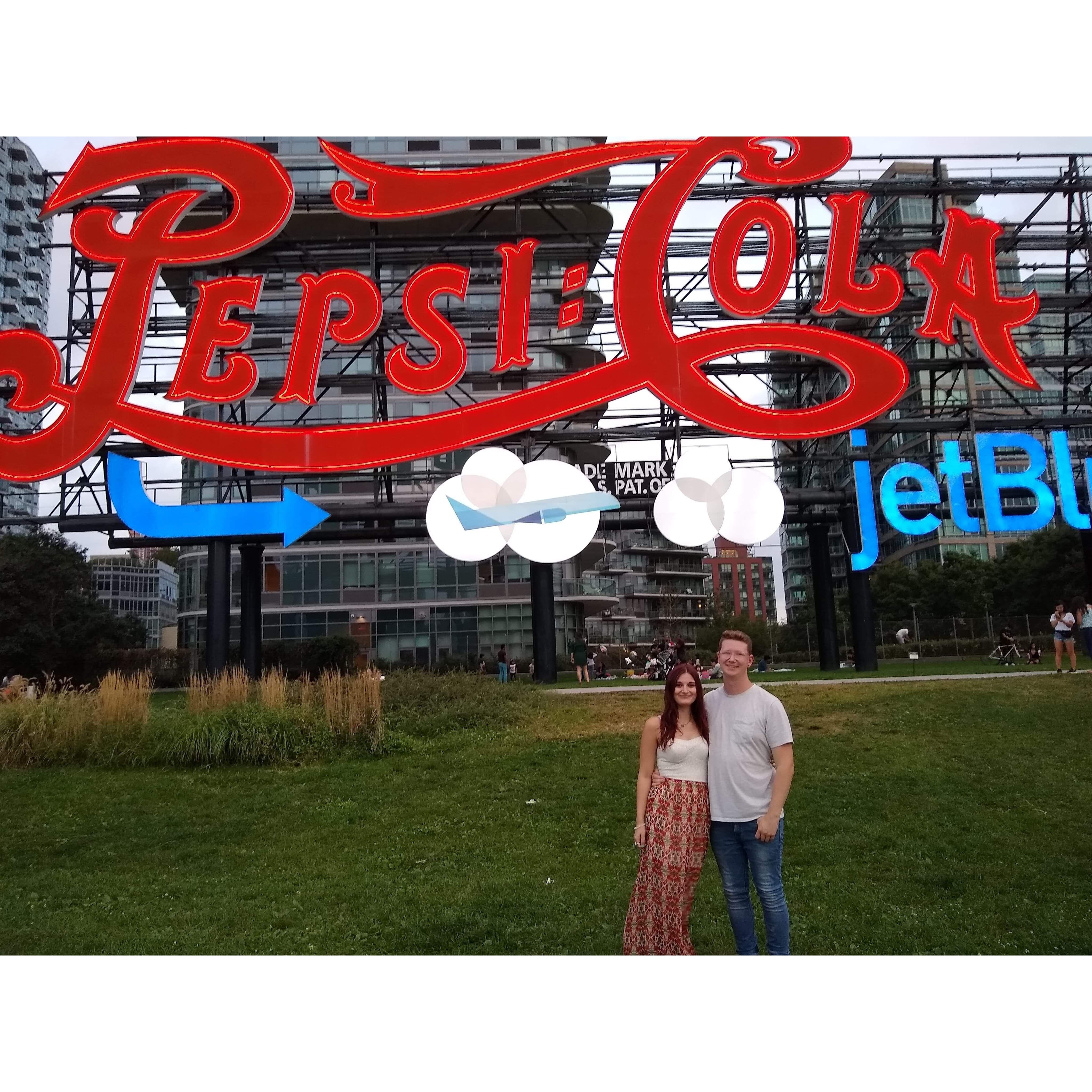 Tiny babes, big city