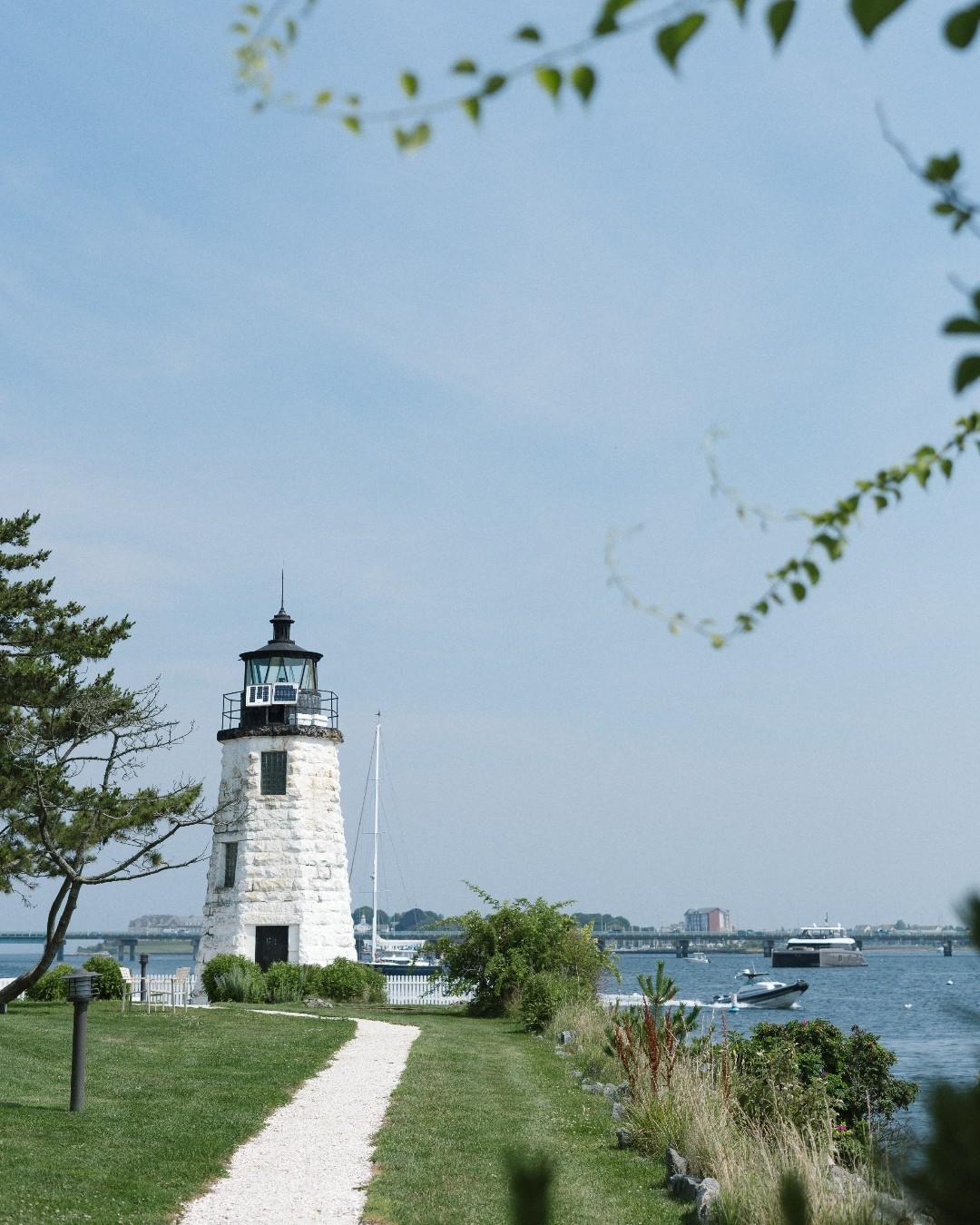 The Wedding Website of Mike Page and Erin King