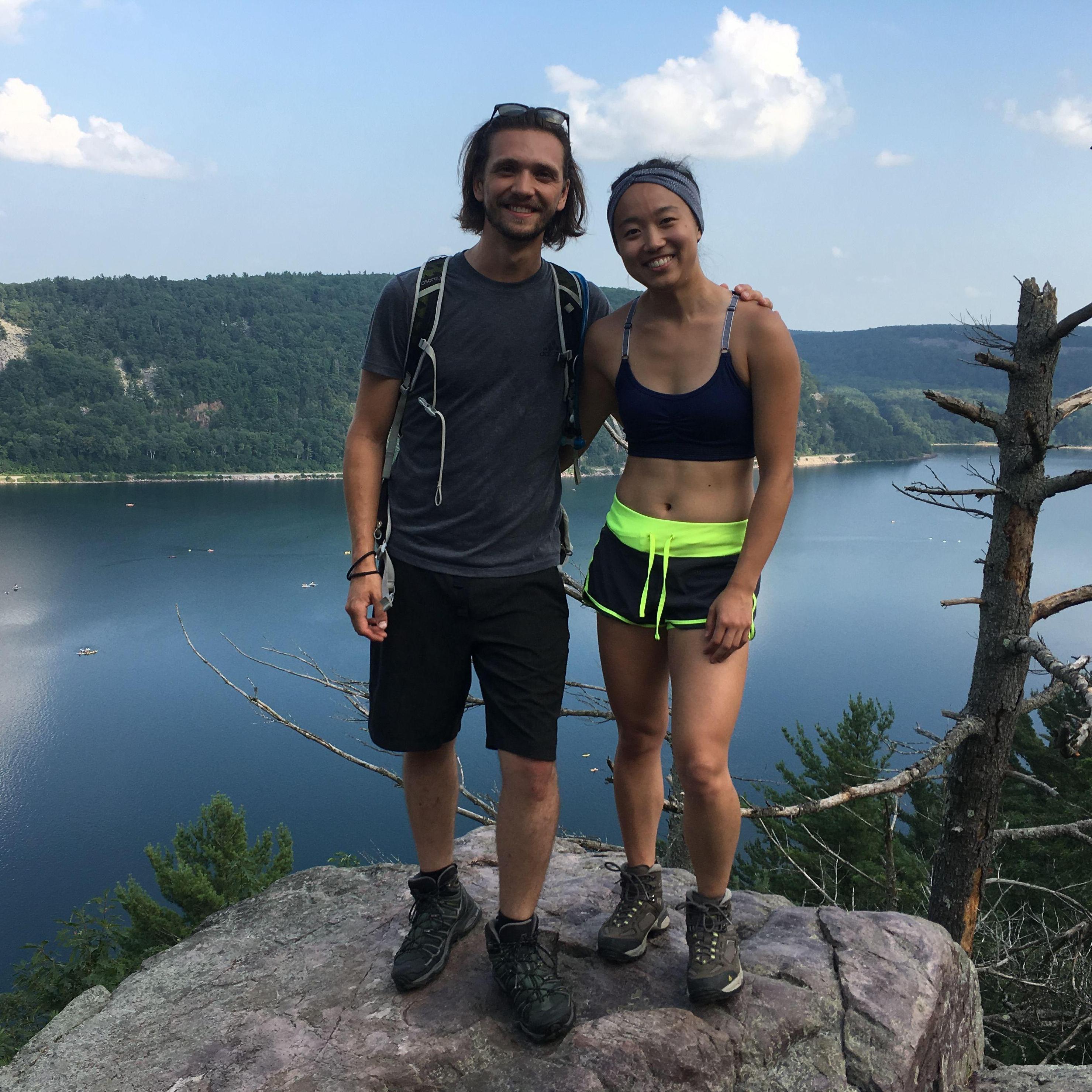 Hiking around Devils Lake
