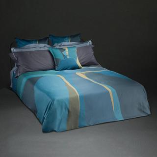 Shadow Kiss 4-Piece Duvet Set