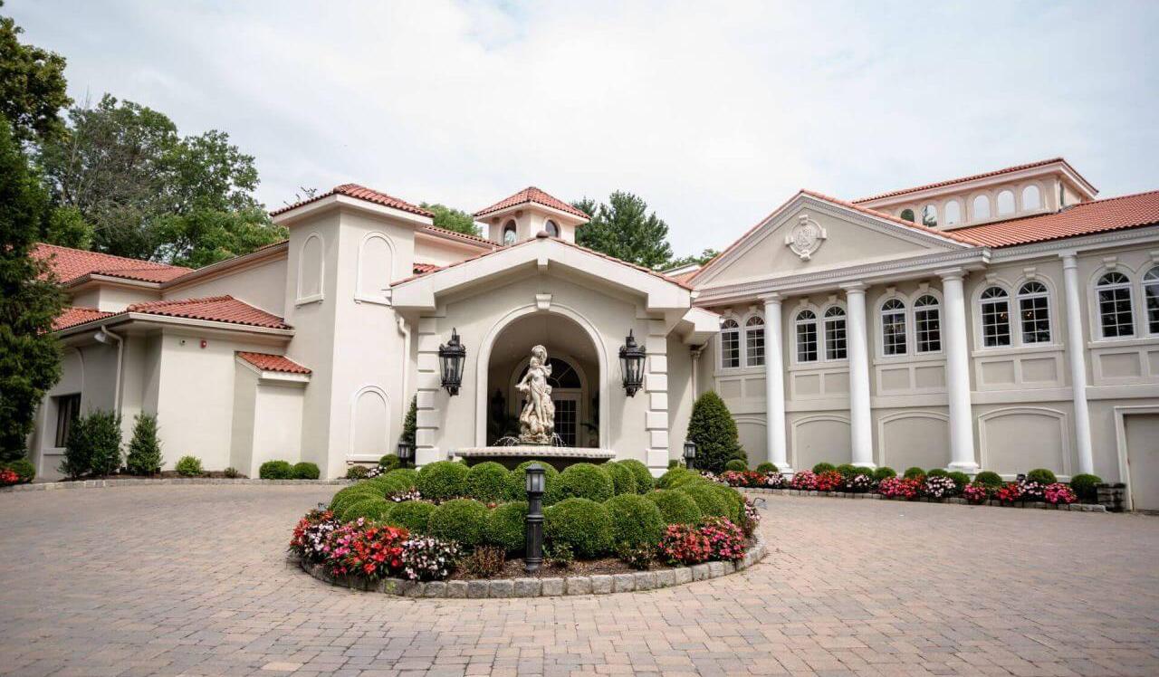 The Wedding Website of Daniella LaRosa and Ryan Fodor