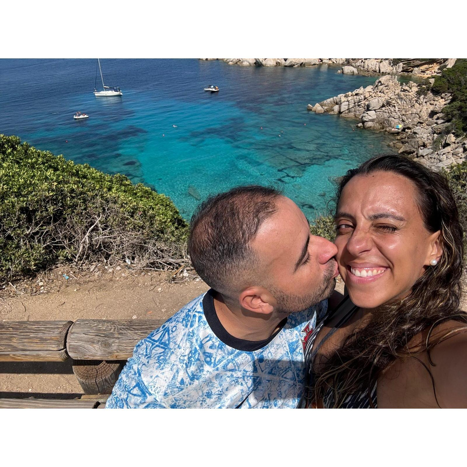 A nossa primeira fotografia juntos, em Sardenha, na Cala Grande, em Valle della Luna
