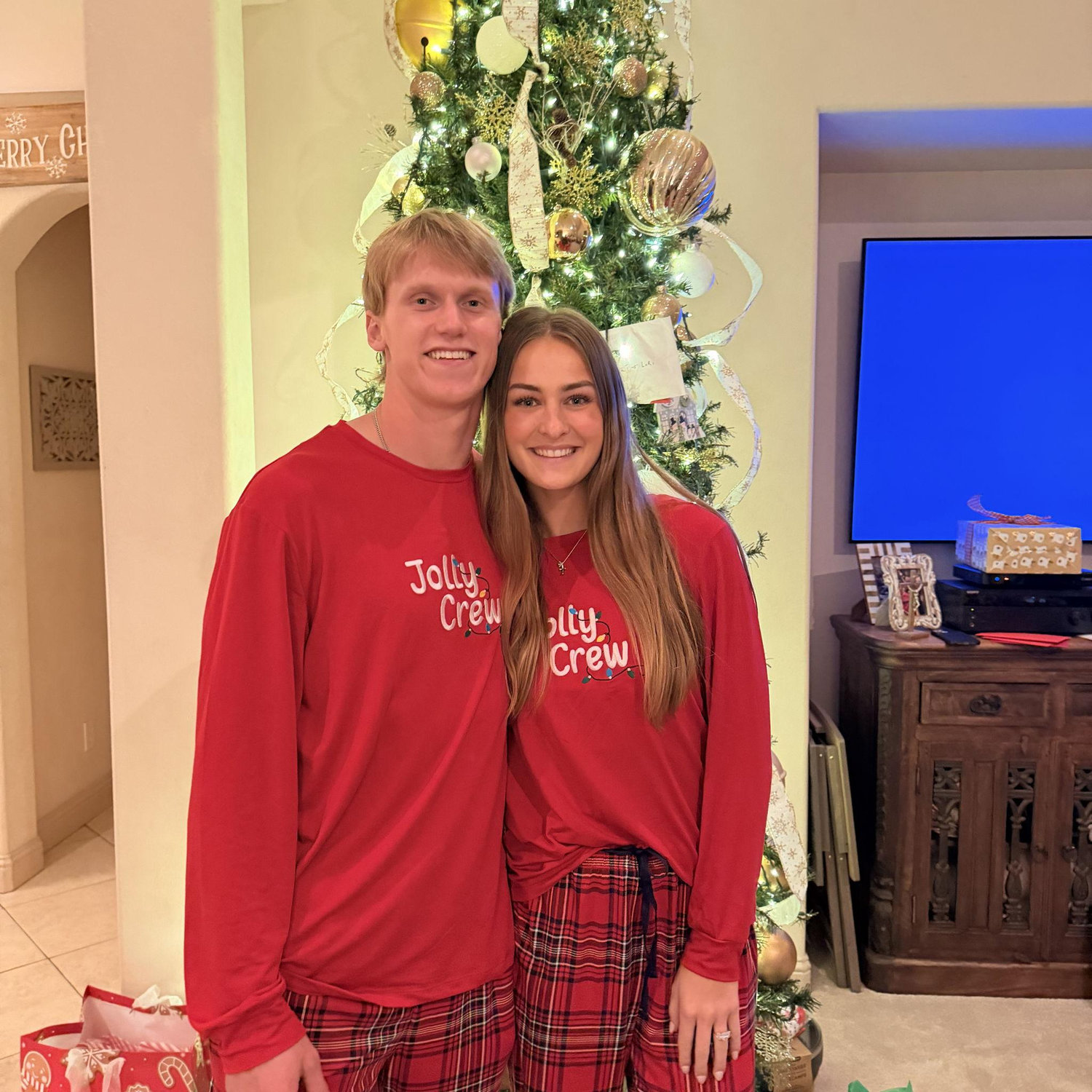 First Christmas engaged!!💍🎄