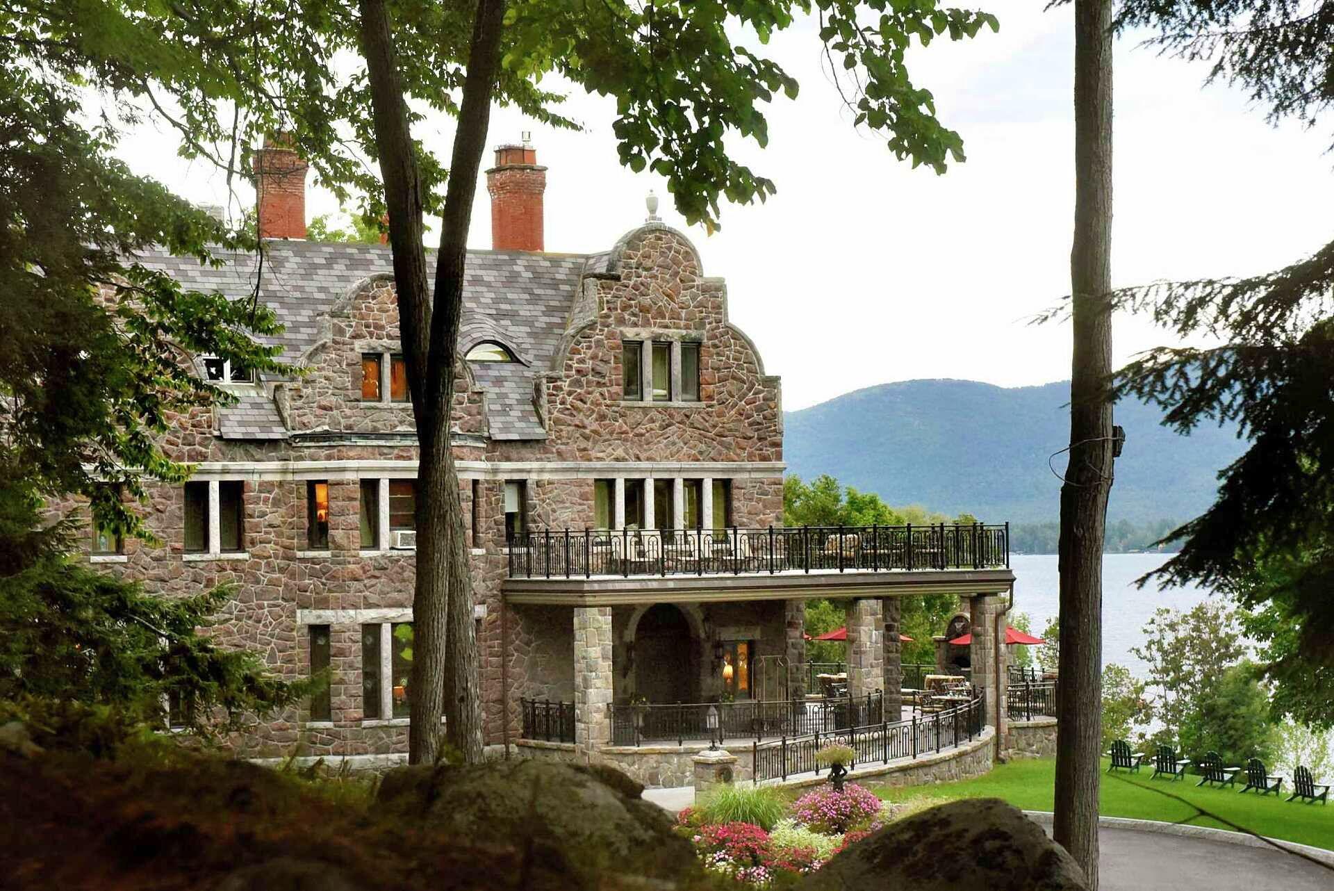 The Wedding Website of Cassidy Lefebvre and Alex Minaglia