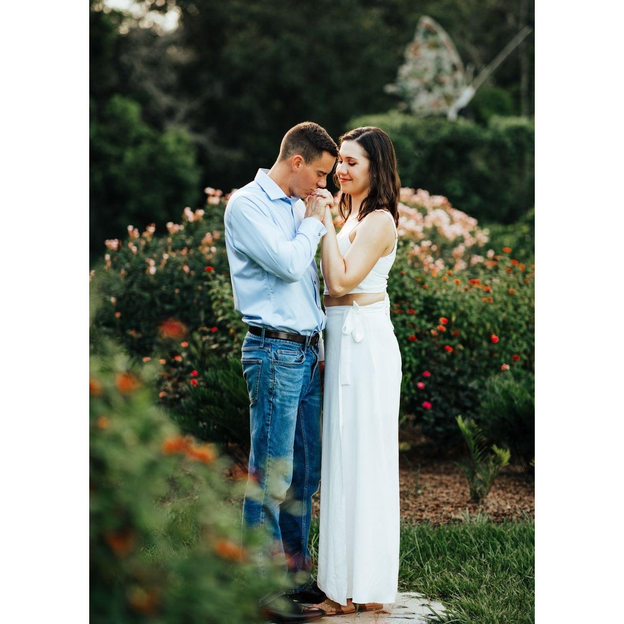 July 2024: Bonnet Springs (Lakeland) Engagement Photos
