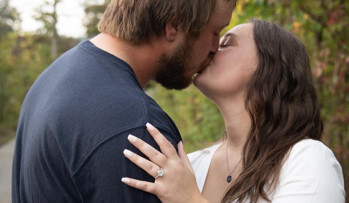 The Wedding Website of Olivia Bath and Maxwell Des Rosier