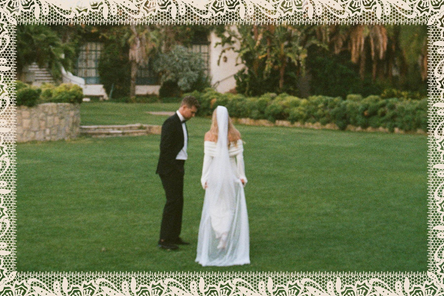 The Wedding Website of Christina Ewart and Chris Meugniot
