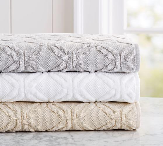 Blakely Sculpted Hydro Cotton Bath Towel - Gray Mist