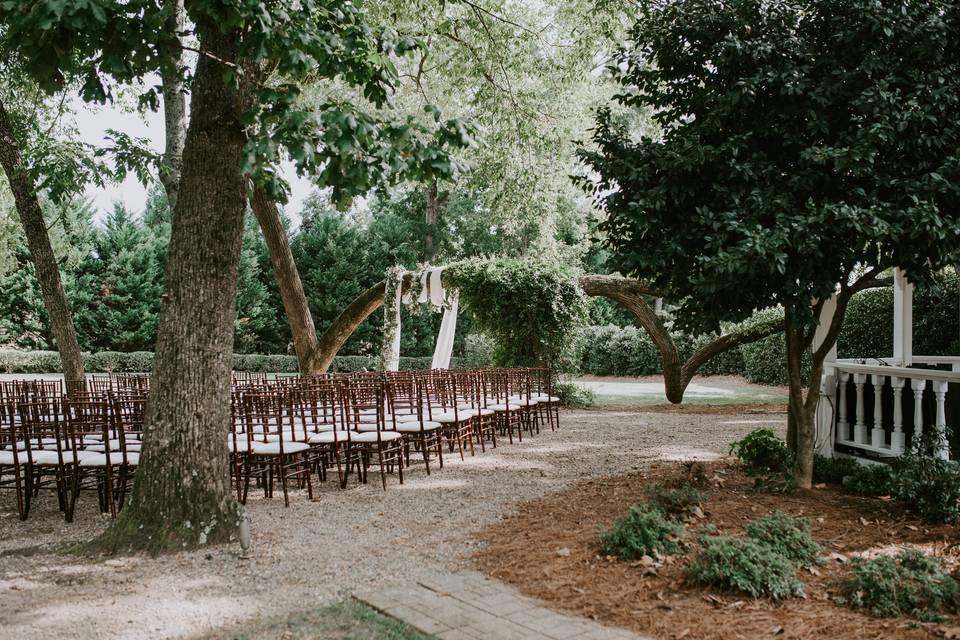 The Wedding Website of Taylor Whitt and Michael Dempsey