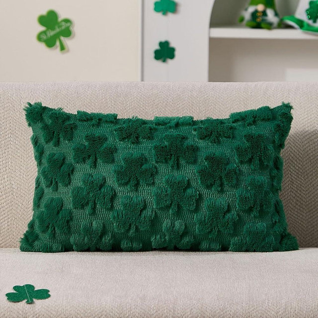 DFXSZ St Patricks Day Pillow Covers 12x20 Green Shamrock Decor Lumbar Pillow Cover Decor for St Patricks Day Holiday Decor Case for Home Couch 105A12
