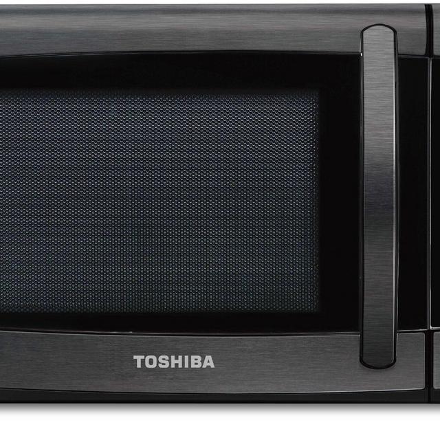 Toshiba 0.9-cu ft 900-Watt Countertop Microwave (Black Stainless Steel)