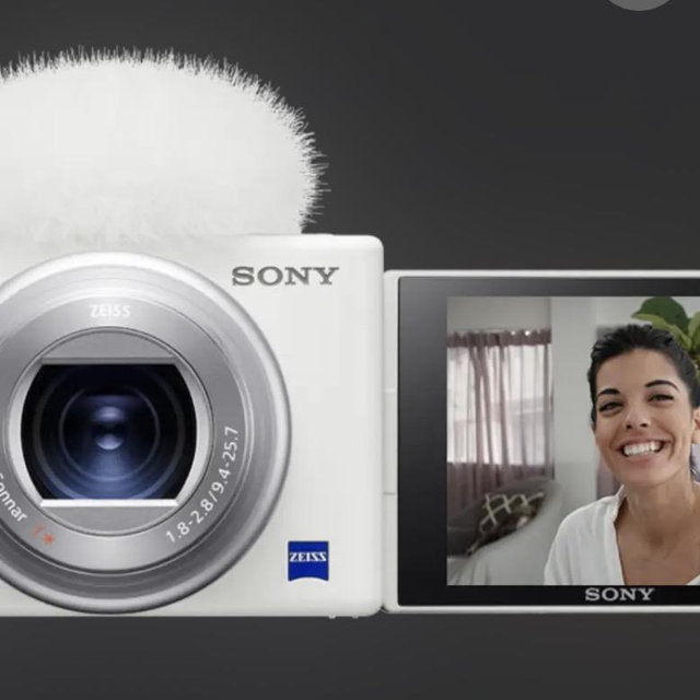 Sony - ZV-1F Vlog Camera for Content Creators and Vloggers - Black