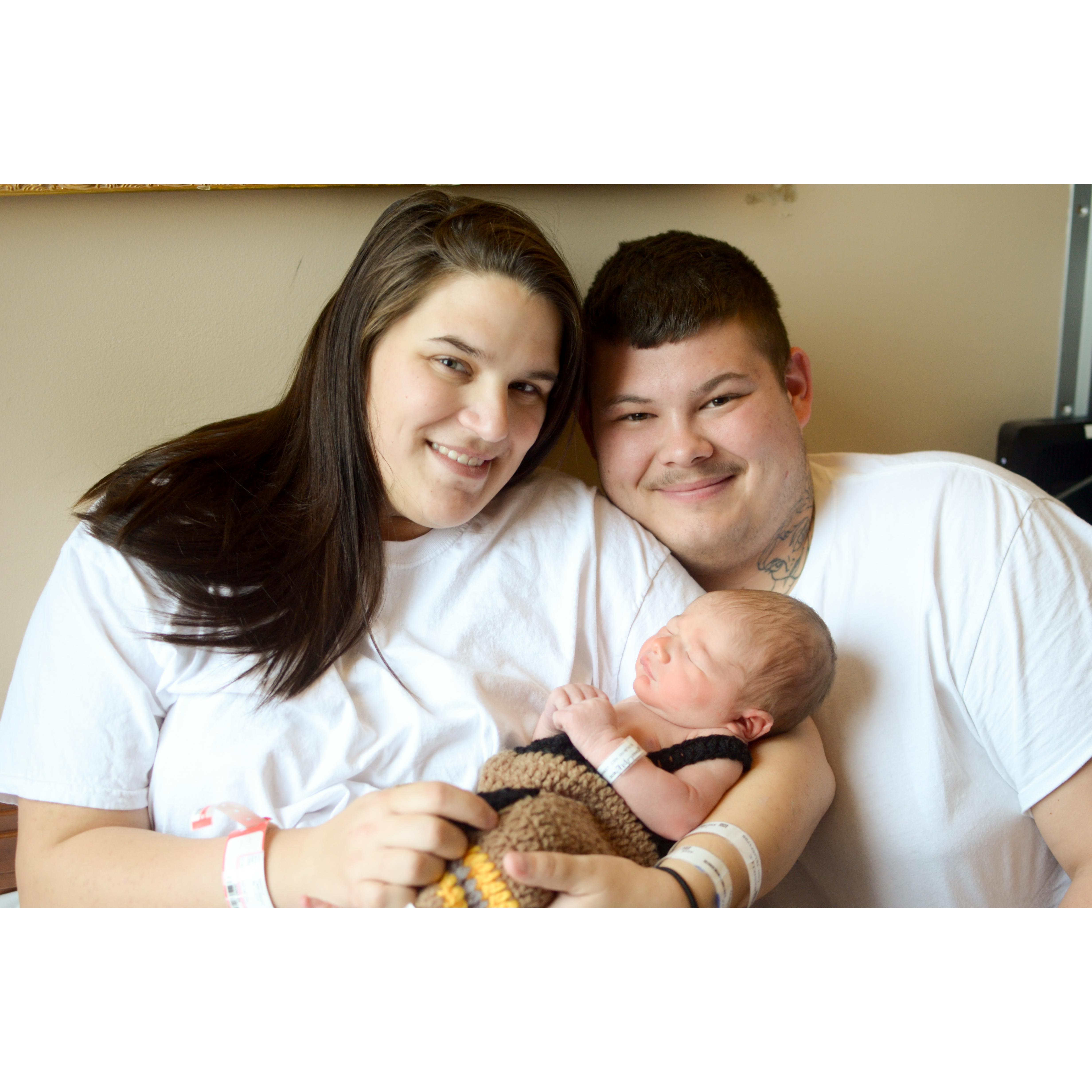 our happy family 
Mason Jacob Huffer 2/10.2017 @ 9:10 am
7lbs 5oz 20 inches