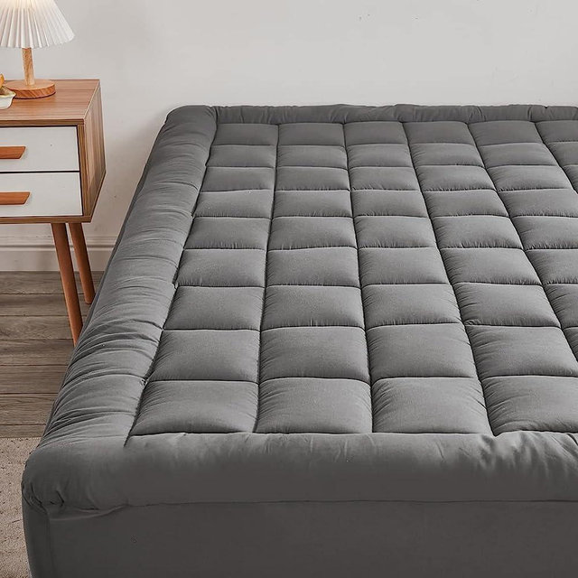 Mattress Pad - Pillow Topper with Stretches to 18” Deep Pocket Fits Up to 8”-21” Cooling Bed Topper,Soft and Breathable Mattress Protector Cover (Gray, Queen)