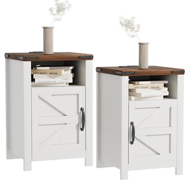 Breezestival Farmhouse Nightstand, End Table with USB and Socket, Wooden Side Table with Barn Door, Set of 2 with Storage Space, Suitable for Bedroom,Living Room, White