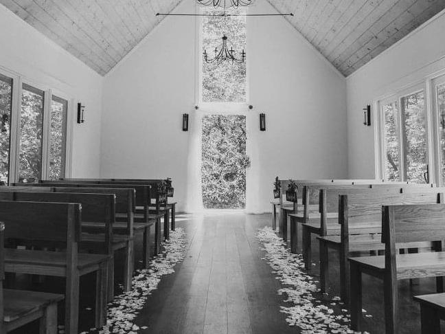 The Wedding Website of Danielle Moore and Louis Betanzos