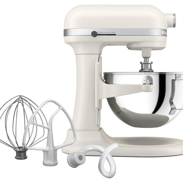 KitchenAid® 5.5 Quart Bowl-Lift Stand Mixer