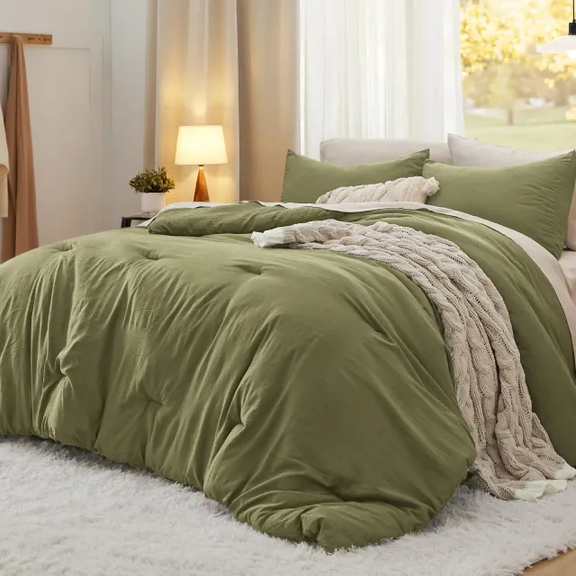 Bedsure King Size Comforter Set Olive Green Soft Prewashed Bedding for All Seasons 3 Pieces GentleSoft™ Warm Down Alternative Bed Set Valentine Gift