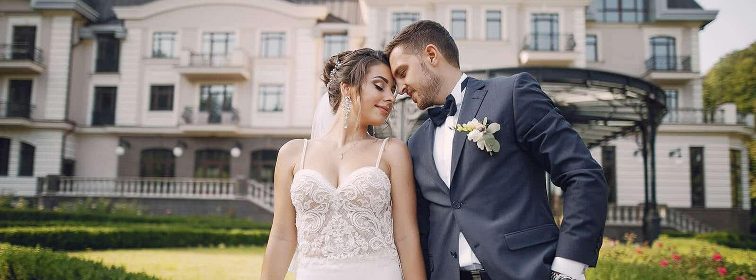 The Wedding Website of Daniel Jayjay and Elizabeth Johnson