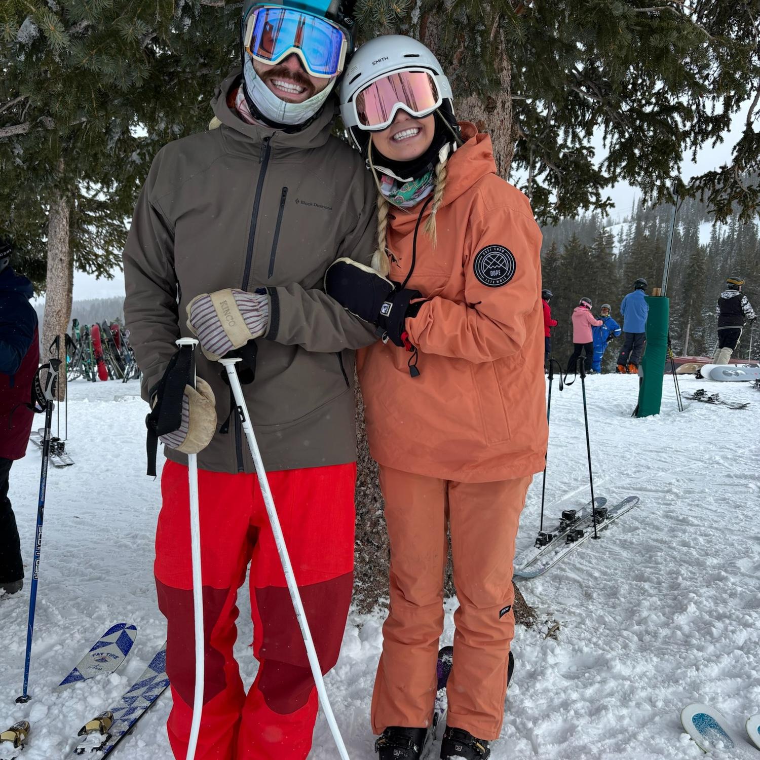 Skiing together :)
