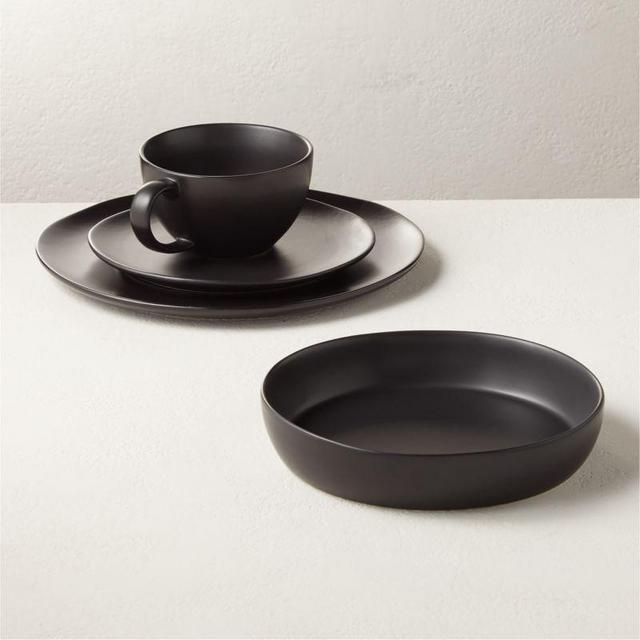 4-Piece Crisp Matte Black Place Setting with Pasta Bowl