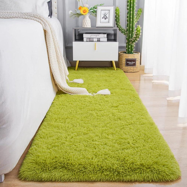Chicrug Soft Runner Rug for Bedroom Living Room Plush Fluffy Rug 2x6 Feet, Shag Furry Runner Rug Carpet Non Shedding for Nursery Children Kids Girls Room Home Decorative, Green