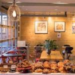 Lucky's Bakehouse + Lucky's Bakehouse Cafe