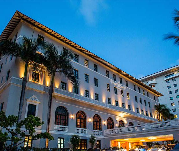 The Wedding Website of Erik Edward Grodus and Laura Cristina Maza Portuondo