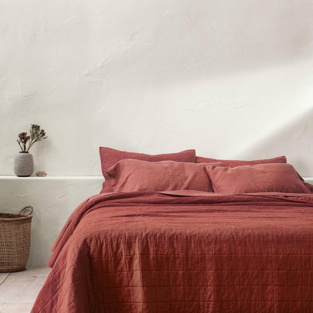 Full/Queen Heavyweight Linen Blend Quilt Dark Clay - Casaluna™