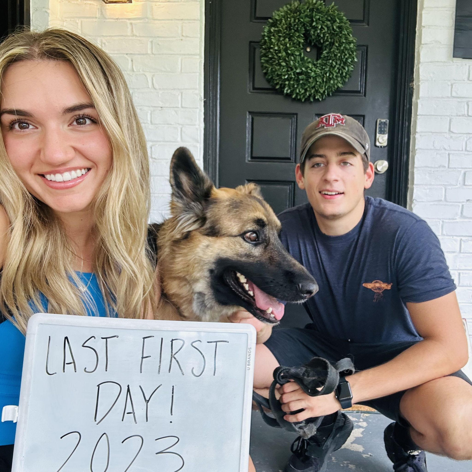 Last first day of College - Senior year together!