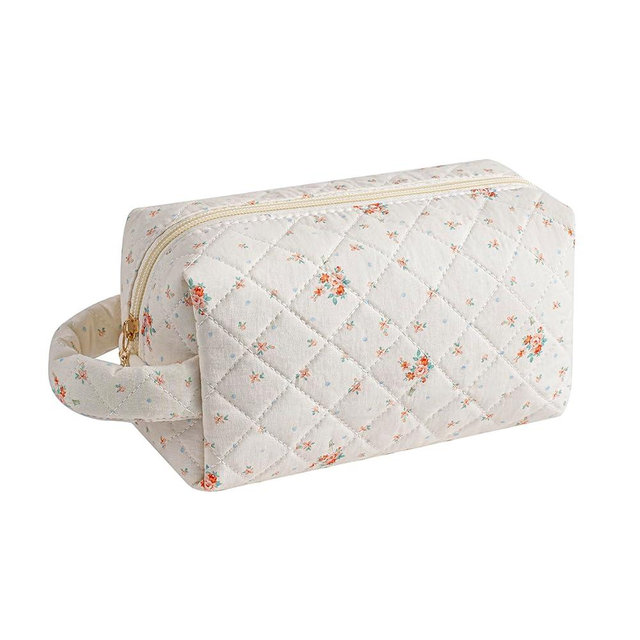 Gleyemor Cute Small Quilted Makeup Bag for Women, Floral Cotton Cosmetic Bag, Toiletry Pouch Travel Essentials Christmas Gifts (White Floral)