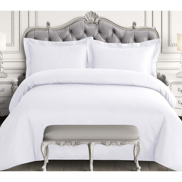 Tribeca Living 600-Thread-Count Queen Duvet Cover Set in White