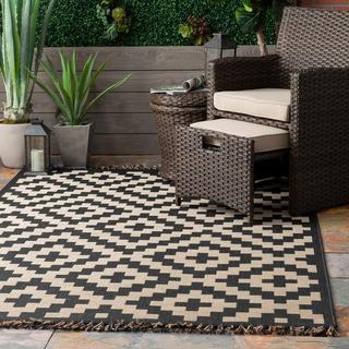 Indoor/Outdoor Modern Aztec Cathy