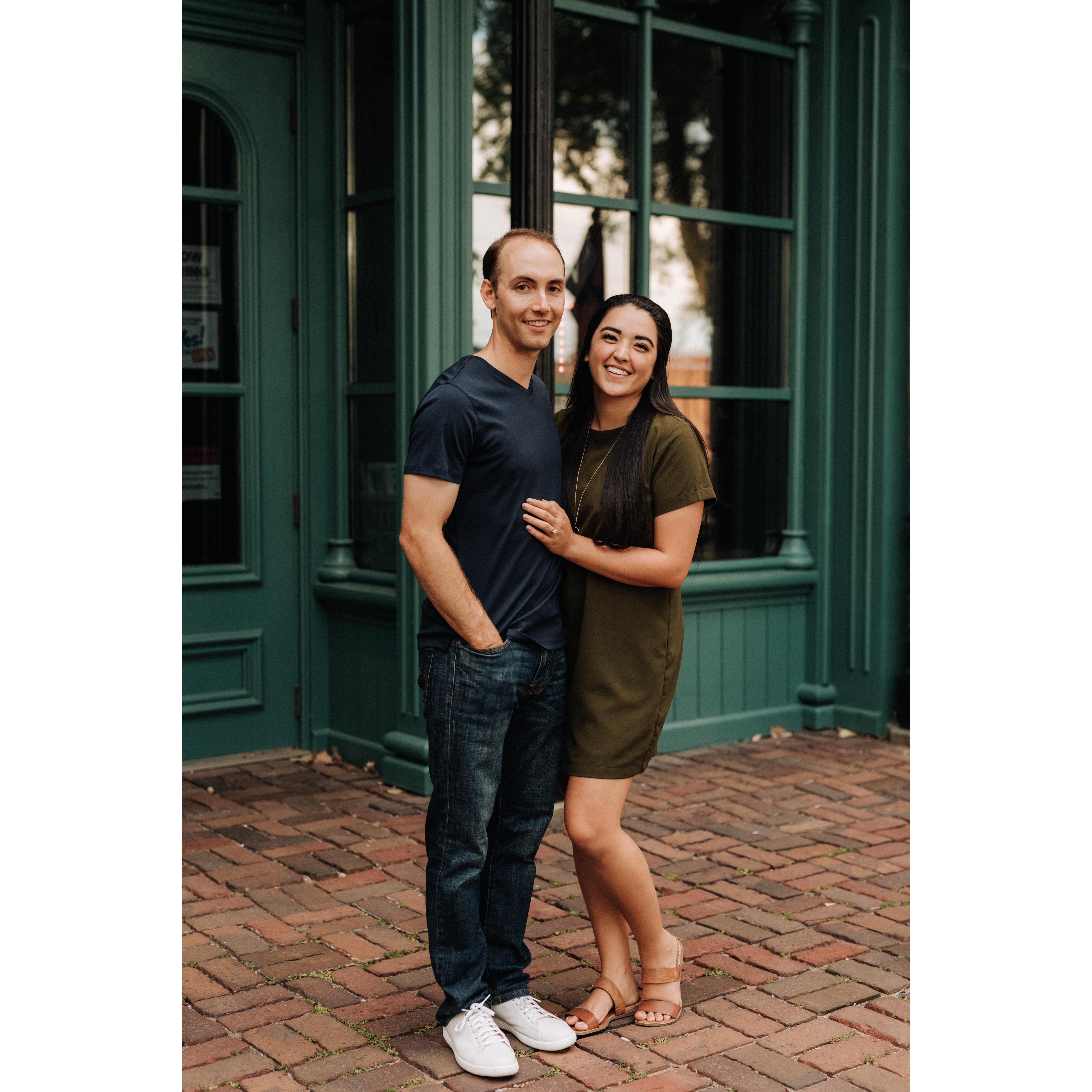 Engagement photos - St. Anthony Main (2020)
