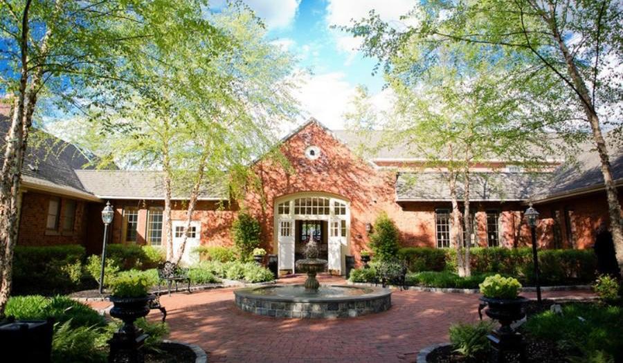 The Wedding Website of Deon Jones and Liz Franks