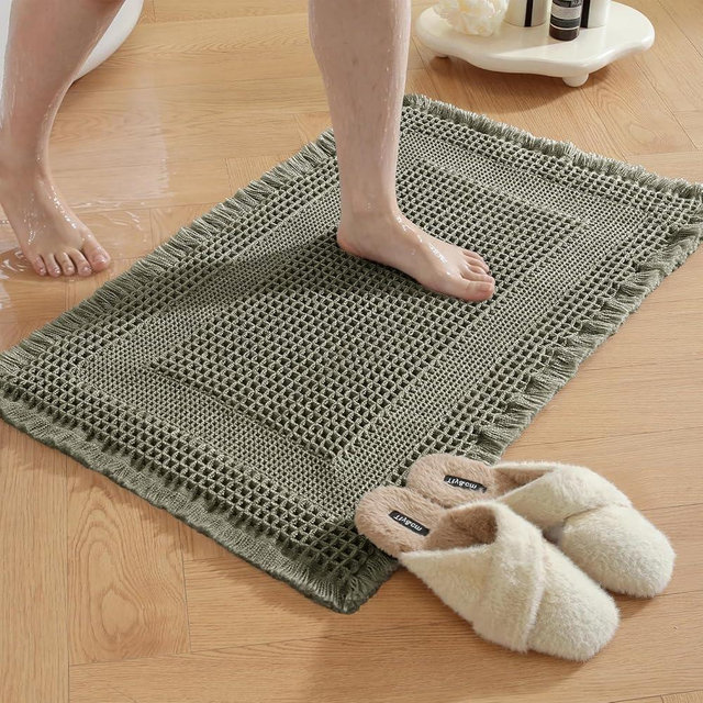 CYCMACO Waffle Bath Mat - Super Water Absorbing Bath Mat Quick Dry, Bathroom Rugs Non Slip Washable with Tassels, Rubber Backed Bathroom Mat for Bathroom Floor, Tub and Shower, 24" x 36", Olive Green