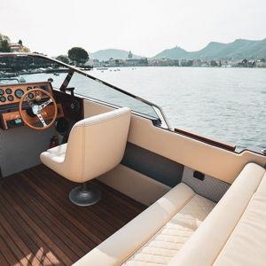 Boat day in Lake Como