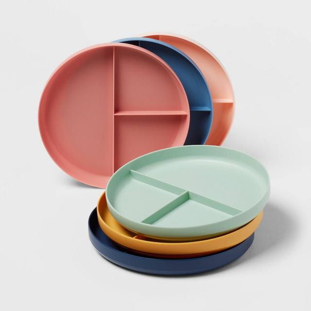 7" 6pk Plastic Divided Kids' Dinner Plates - Pillowfort™