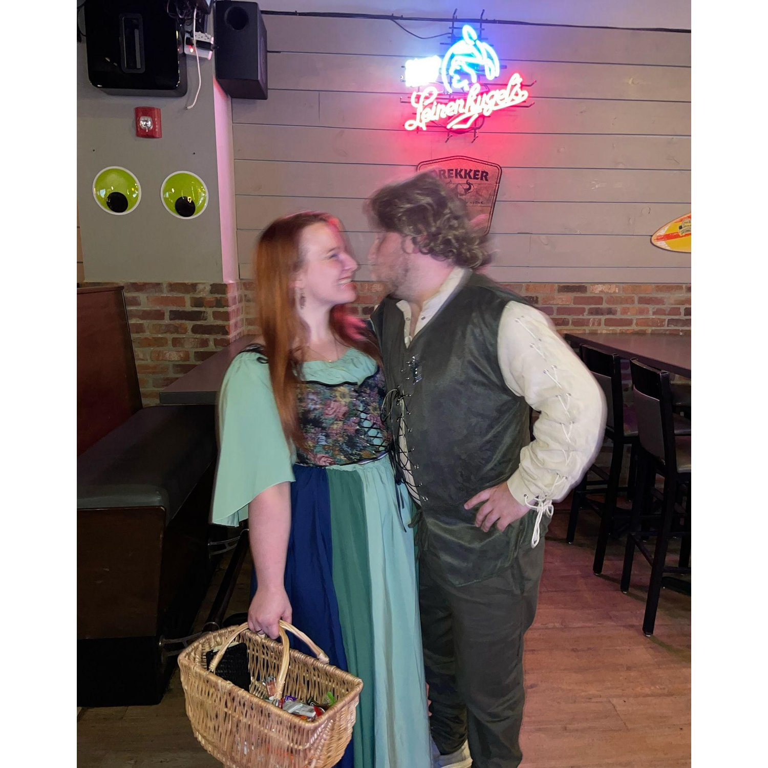 Sam and Rosie, just a couple of hobbits in love
