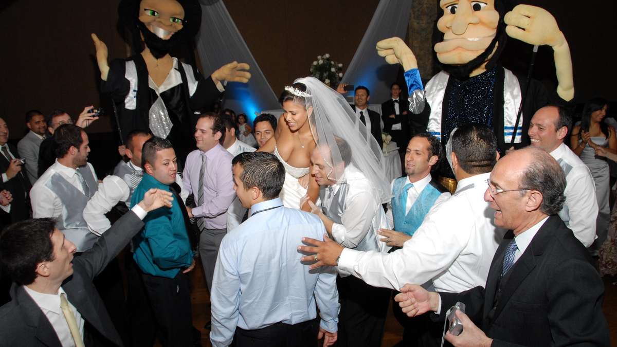 Gaby Z Entertainment | Wedding Bands & DJs | Cost, Reviews & Photos | Zola