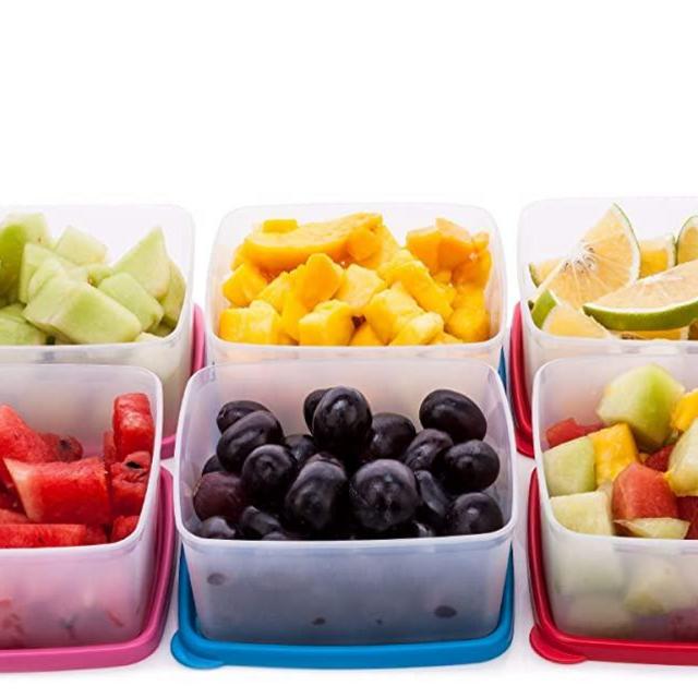 Reusable Plastic Food Storage Containers – Stackable Airtight Food Containers for Snacks, Picnics, Food Prep, Picnics and more – Set of 6 – Dishwasher, Microwave and Freezer Safe 17 oz