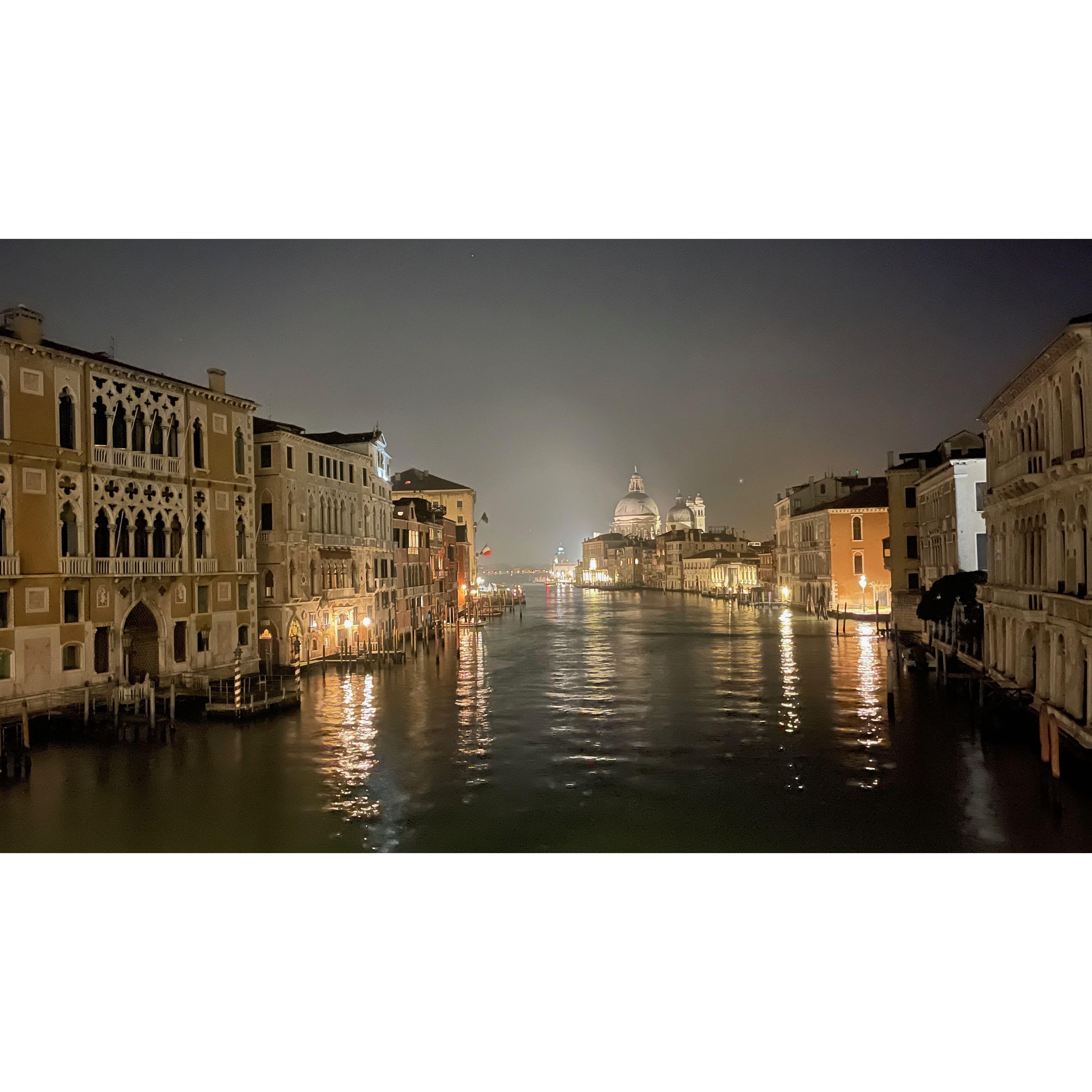 A spooky Venice night