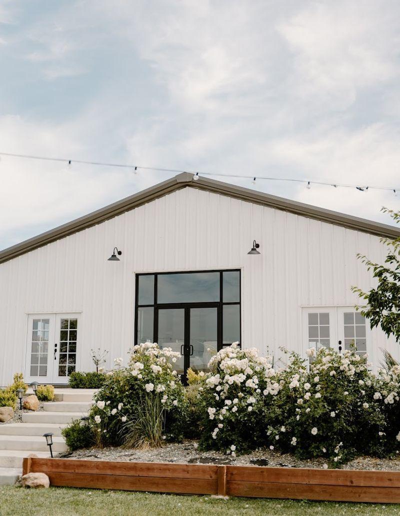 The Wedding Website of Lizbeth Perez and Rafael Yambao