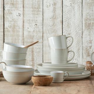 Natural Canvas Chevron Textured Coupe Plates, Set of 4