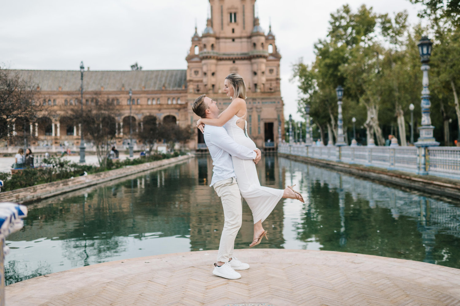 The Wedding Website of Lauren Ballinger and Jordan Ripperdan