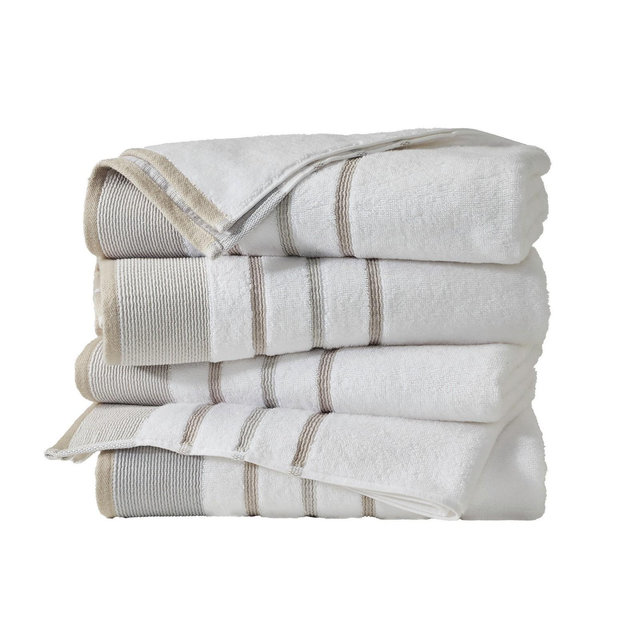 Luxurious Soft Cotton Decorative Towel Set .