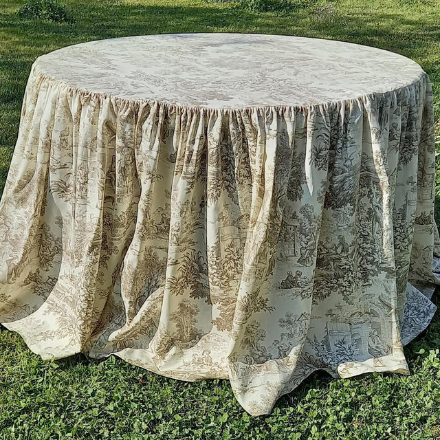 Toile de Jouy round tablecloth. Size for Weddings, Events, Catering – Elegant, Customizable Table Linen for Wedding Planners. Made in Italy