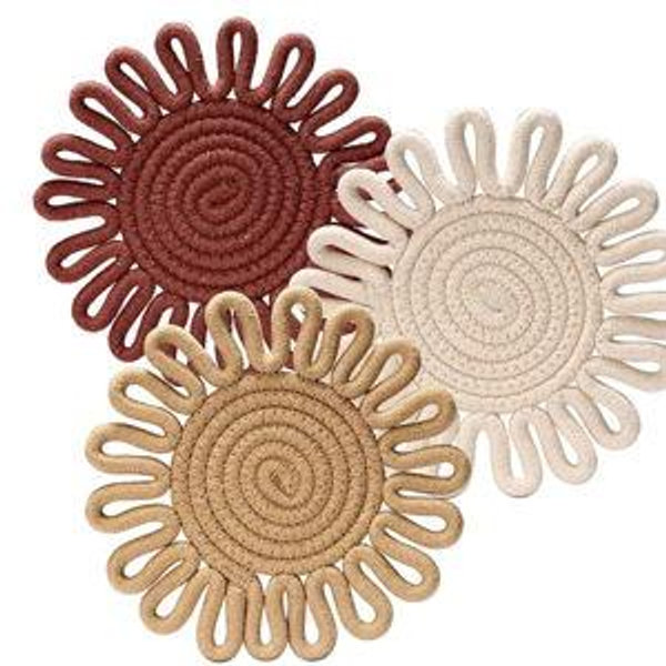 Trivets for Hot Dishes,Potholders for Kitchen,Hot Pads Hot Mats or Trivets for Hot Pots and Pans,Table Decorations,Set of 3, 100% Cotton,7.5"(Lace)