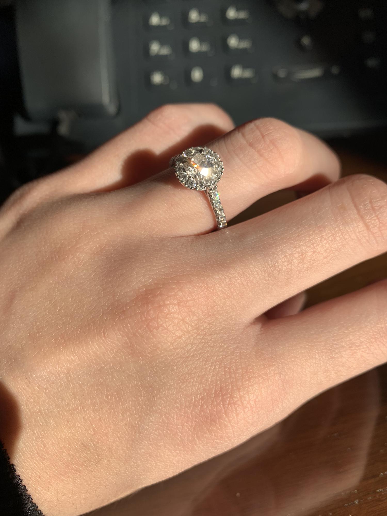 A little distracting at work!!! ✨🤩